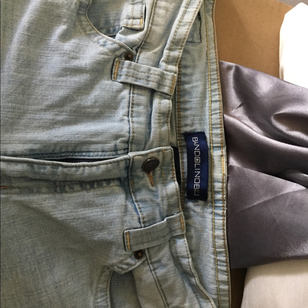 Women’s jeans